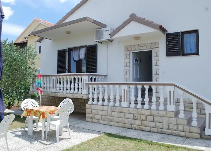 Mirjana Apartamento *