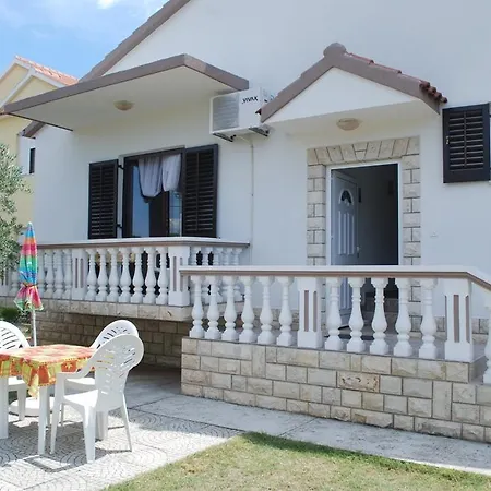 Mirjana Apartament *