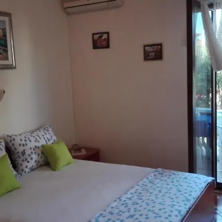 Apartament Mirjana *
